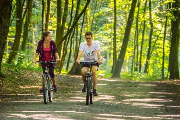 Z SMARTFONEM PO GREEN VELO Coraz bardziej popularny wschodni Szlak Rowerowy Green Velo liczący łącznie blisko 2000 km, a w samym regionie Warmii i Mazury 397 km, został niedawno dodany do zasobów