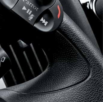 SYSTEMÓW CARPLAY I ANDROID AUTO