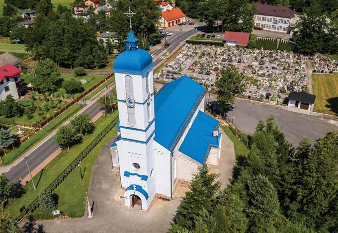 Prvá písomná zmienka o nej pochádza z roku 1305. Je známe, že v polovici 14. storočia bola vedľa starej osady vytvorená nová, ktorú nazvali Malá Pruchna.