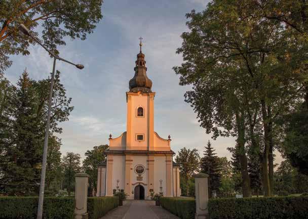 10 11 Sanktuarium pw. św. Barbary Kościół powstał pod koniec XVIII w. w miejscu drewnianego poprzednika.