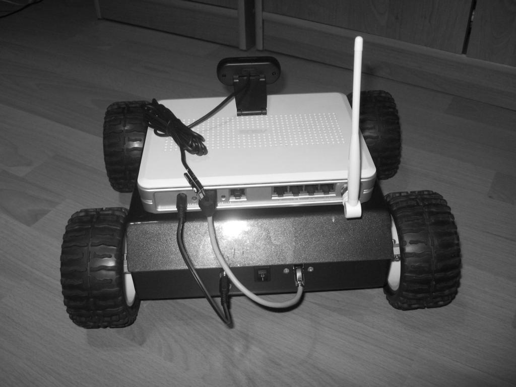 moŝliwie najniŝej), płytki sterownika do silników, platformę Arduino z mikroprocesorem, radiatora stabilizatora.