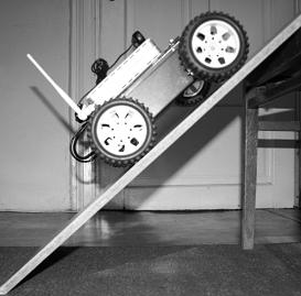 PROJEKT I BADANIE WŁASNOŚCI CZTEROKOŁOWEGO ROBOTA MOBILNEGO 1857 autonomicznej oraz przy sterowaniu manualnym.