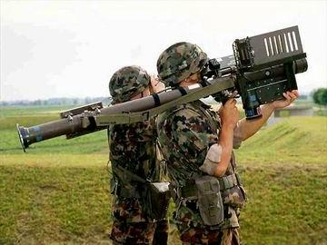 FIM-92 Stinger to amerykański przenośny zestaw przeciwlotniczy wprowadzony do uzbrojenia pod koniec lat 70- tych, broń zastąpiła zestaw Redeye.