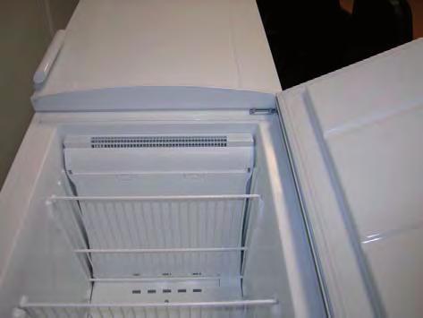 Czynności demontażowe chłodziarko zamrażarki Electrolux z