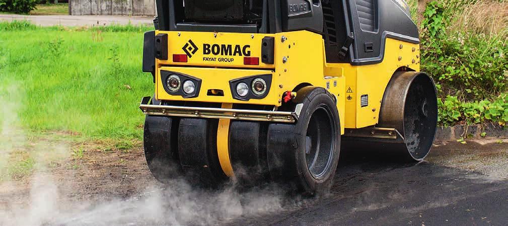 PO PROSTU DOKŁADNE ZAGĘSZCZANIE. Aby zwiększyć efektywność pracy w trudno dostępnych miejscach BOMAG oferuje walce z przesuniętym bębnem.