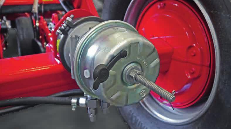 Układ zwalniania awaryjnego Cylindry hamulcowe z akumulatorem sprężynowym można zwalniać mechanicznie w sytuacjach awaryjnych.