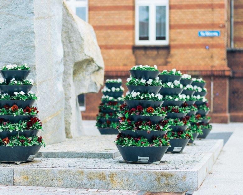 8 9 Wieże kwiatowe Wiosna - warto wykorzystać ten moment na wprowadzenie pierwszych dekoracji.