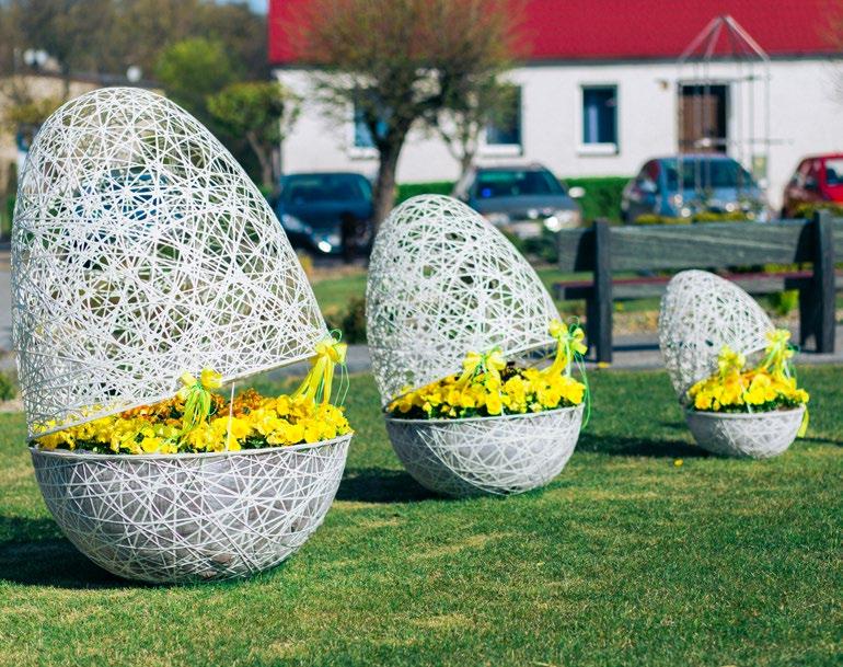 14 15 Egg - ażurowe jajo Ażurowe jaja mogą stopniowo przybierać inną formę, by dopasować się