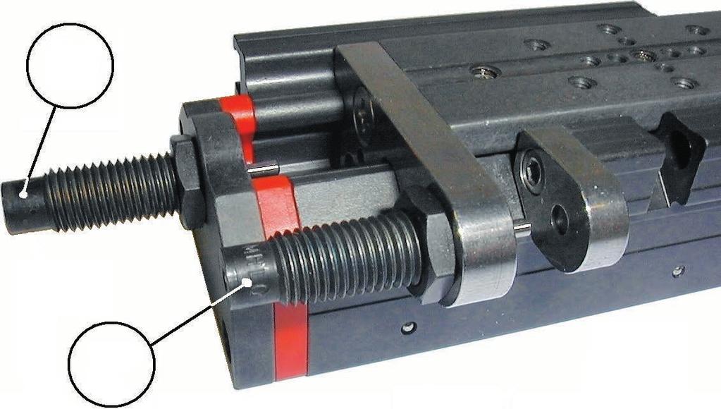 Regulacja skoku Skok siłownika może być zmniejszany przez amoryzaory (N) i (P) lub śrubę (Q) w zakresie regulacji 13 mm (-08), 20 mm (-16) lub 26 mm (-20). N: amoryzaor N ogranicza skok cofania.