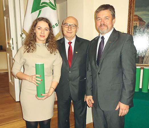 Dyrektor Wydzia³u Nadzoru i Kontroli Dolnośl¹skiego Urzêdu Wojewódzkiego reprezentuj¹ca Wojewodê Dolnośl¹skiego, mgr farm.