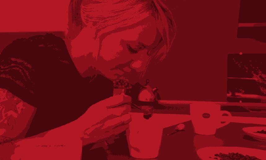 Różne aromaty i odmiany powstają dzięki wykorzystywaniu umiejętności i doświadczenia, ale wpływ na jakość ma również rodzaj kawy, teren uprawy czy metoda pozyskiwania.