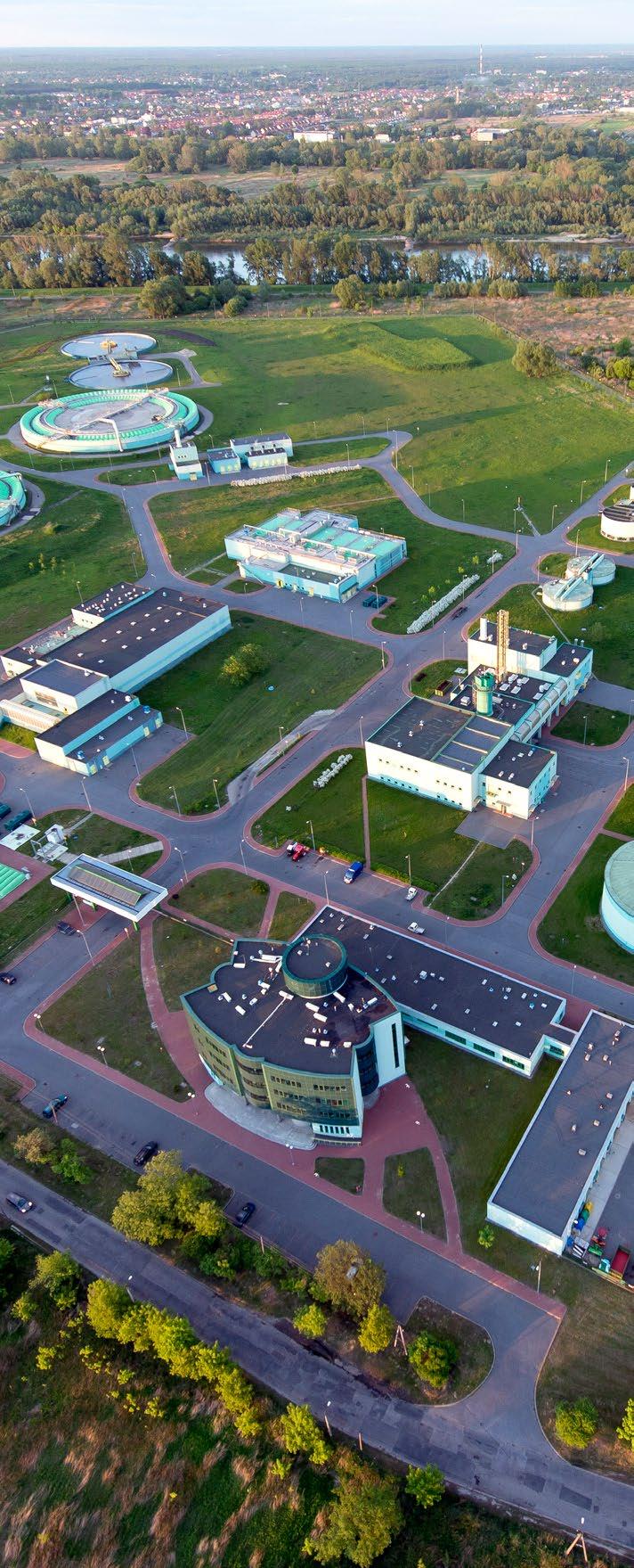 Nowoczesna firma Obszar realizacji zakupów oraz inwestycji, modernizacji i remontów Ryzyko opóźnień w realizacji postępowań o udzielenie zamówienia Podejmowane działania:»» szkolenie Pracowników w