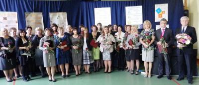 Opublikowano na Dzielnica Wawer (http://www.wawer.warszawa.pl) Strona główna > Dzień Edukacji Narodowej Dzień Edukacji Narodowej 15.10.2013 [1] 14 października w XXV LO im.