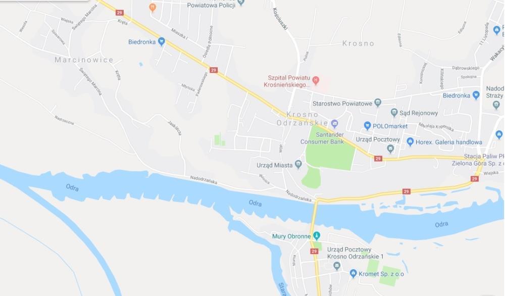 Pocztowej 14 w centrum miejscowości w odległości około 30 km od Zielonej Góry i 30