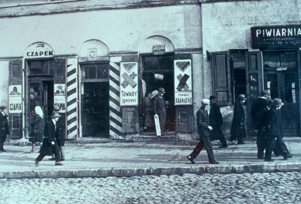 Fotografie przedwojenne/pre-war photographs Nowa 11,