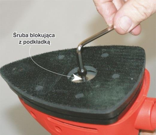 Do przykręconej płyty szlifierskiej mocuje się papiery ścierne na tak zwany rzep. 3.2. Mocowanie papieru ściernego, lub wkładek polerskich. Docisnąć dłonią papier do płyty szlifierskiej.