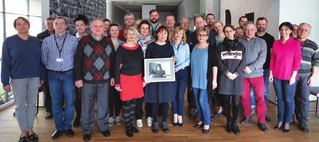 Sztandarowym wydawnictwem własnym jest kwartalnik Biuletyn Historyczny, redagowany przez kadrę muzeum. Dodatkowo, organizowane są lekcje historii oraz gry i konkursy muzealne.