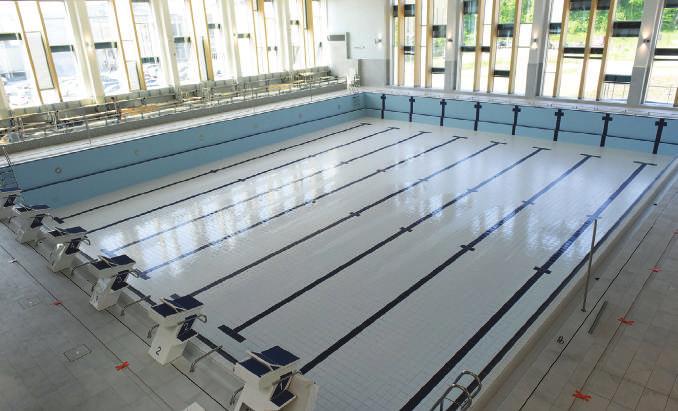 W Z D R O W Y M C I E L E, Z D R O W Y D U C H Akademickie Centrum Sportowe Akademickie Centrum Sportowe jest jednostką organizacyjną Akademii Marynarki Wojennej im. Bohaterów Westerplatte w Gdyni.