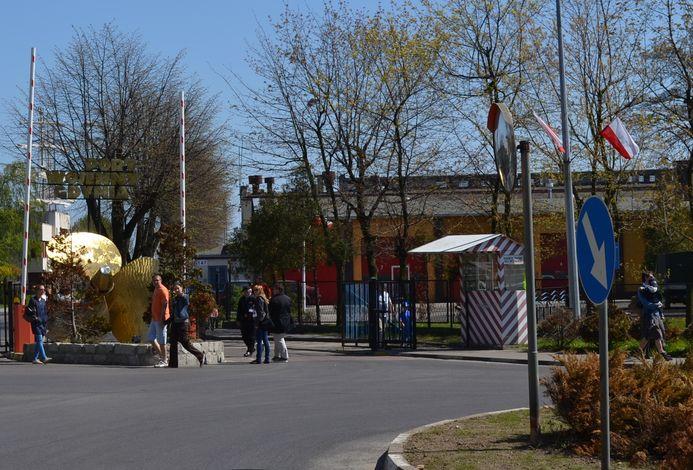 W akcji gaszenia pożaru na ORP Orzeł wzięły udział m.in. jednostki straży pożarnej Portu Wojennej Gdynia Oksywie, ale tylko jako asysta. Fot. M.