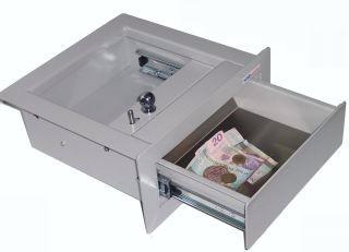 Standardowy podajnik idealny do przekazywania dokumentów formatu A4, IB-ps11 230 x 400(305) x 80 340 x 561 x 172 Większy i głębszy niż standardowy podajnik do przekazywania dokumentów A4, BILETOWE,