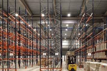 Akcesoria 545098000600 LEDHighbay-P4 Bracket-D420 545098000500 LEDHighbay-P4 Bracket-D330 140044049 LEDHighbay-POLE-CT WEWNĘTRZNE NOWOŚĆ: 80 W i 115 W NOWOŚĆ: 5700 K dla 155 W i 230 W Zaawansowana