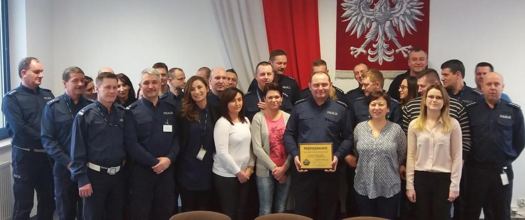STRONA 5 Zasłużona emerytura Naczelników z pionu prewencji Dwóch funkcjonariuszy z długoletnim stażem służby pożegnało się z mundurem. Na emeryturę odeszli: asp. szt.