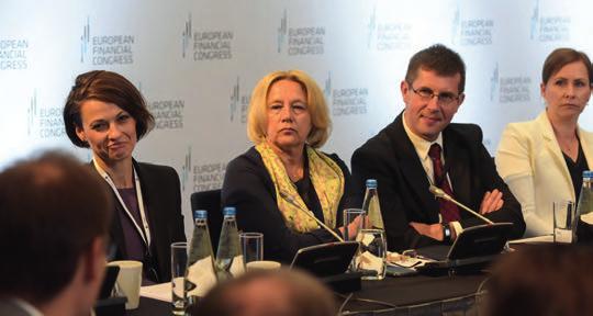 modernizację obecnych stawek referencyjnych, na których bazuje wycena bardzo dużej części instrumentów finansowych, poprzez odniesienie ich do rzeczywistych transakcji zawieranych na rynkach