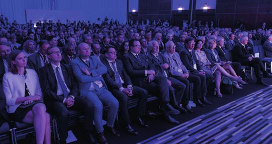 WSTĘP Podczas trzeciej debaty paneliści rozmawiali o zmianach zachodzących na rynku pracy.