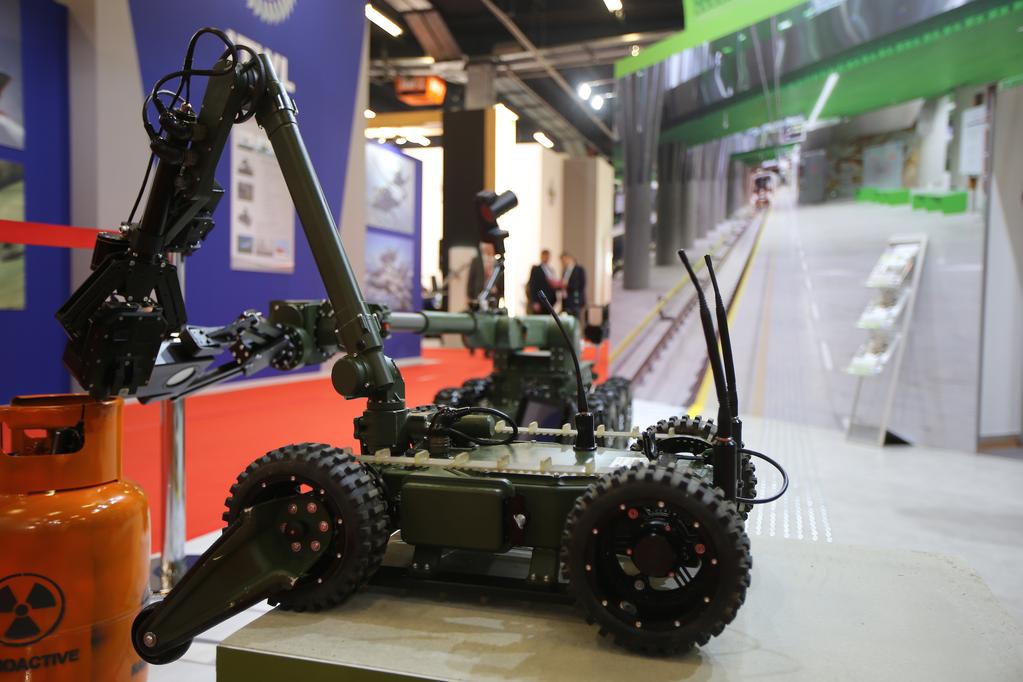 RobotPIAP FENIX. Fot. Marta Rachwalska/Defence24.pl PIAP FENIX wyróżnia się m.in.