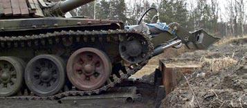 PMC - LEGUAN assault bridge 219 The design of the bank support developed at OBRUM differs significantly from existing solutions.