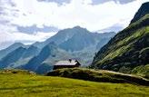 Przyjazd do doliny Stubaital. Zakwaterowanie w hotelu. 2 DZIEŃ Neder Schmieden - Przełęcz Pinnisjoch Gschnitztal Dojazd do miejscowości Neustift (964 m n.p.m.).