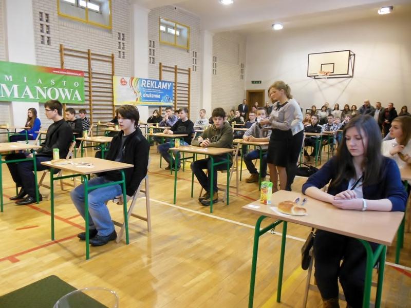 Tego dnia w szkole równolegle odbyło się szkolenie dla 27 nauczycieli opiekunów uczniów, prowadzone przez przedstawicielkę Poradni Psychologiczno Pedagogicznej w Limanowej, specjalistkę ds.