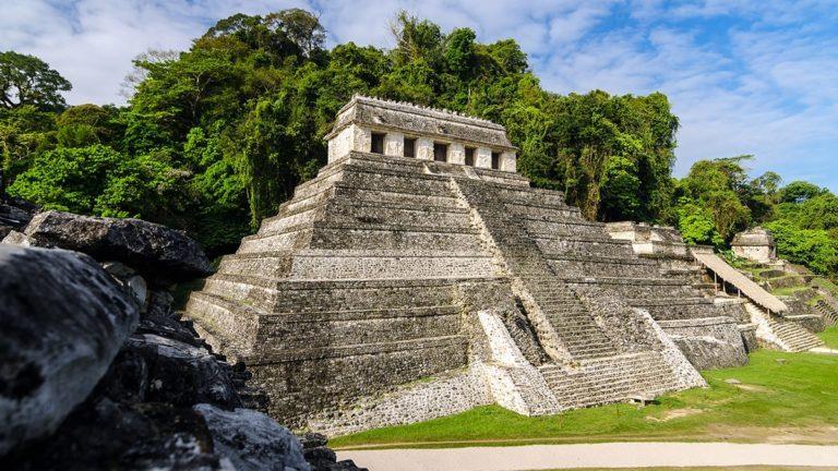 DZIEŃ 13-14: CANCUN 18-19.11.2019 Dzień wolny. Całodzienny wypoczynek na wspaniałych plażach nad Morzem Karaibskim. Możliwość skorzystania z wycieczki fakultatywnej. DZIEŃ 15: CANCUN MEXICO CITY - 20.