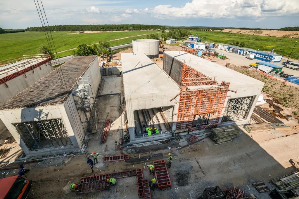 4.1.2. Stan zaawansowania: Uzyskano niezbędne decyzje w tym: - decyzję o środowiskowych uwarunkowaniach zgody na realizację przedsięwzięcia z dnia 9 października 2014 r.
