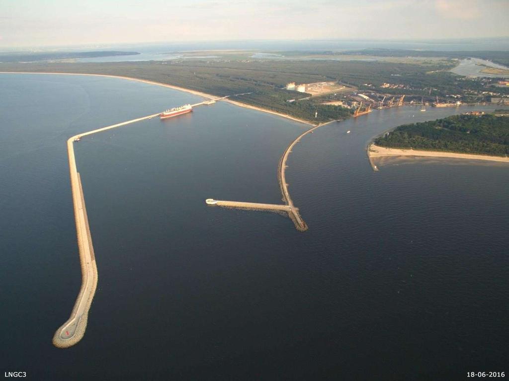 C. Informacje ogólne C.1 Opis terminalu Źródło: SKBT Morski Terminal LNG jest położony na wyspie Wolin przy ujściu Świny.