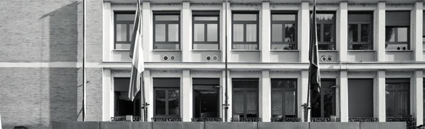 KONTROLA PUBLICZNA W UNII EUROPEJSKIEJ 127 WŁOCHY CORTE DEI CONTI Misja: W obecnej formie istnieje od 1948 r. Utworzono w 1862 r. Strona internetowa: www.corteconti.it Zgodnie z art.