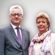 212 SZWECJA RIKSREVISIONEN INFORMACJE OGÓLNE ORGANIZACJA KIEROWNICTWO TRZECH KONTROLERÓW GENERALNYCH Stefan Lundgren i Helena Lindberg objęli urząd 15 marca 2017 r.