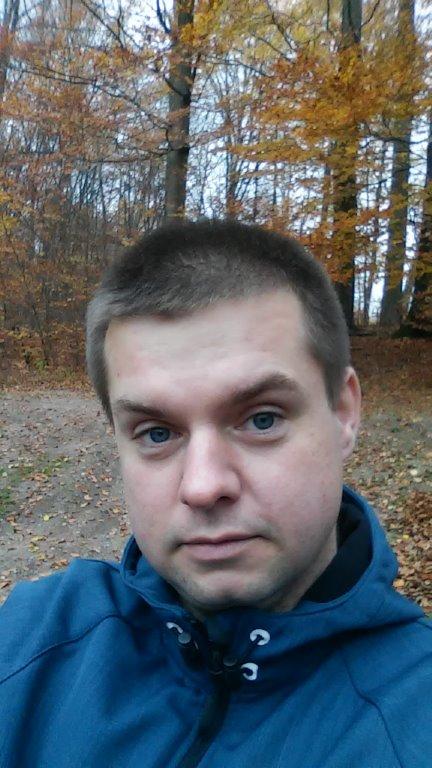 znajomość języków obcych biegłe francuski i komunikatywnie włoski cały tydzień Miłośnik przyrody: roślin, ptaków i zwierzą także literatury i poezji w języku ojczystym francuskim i włoskim.