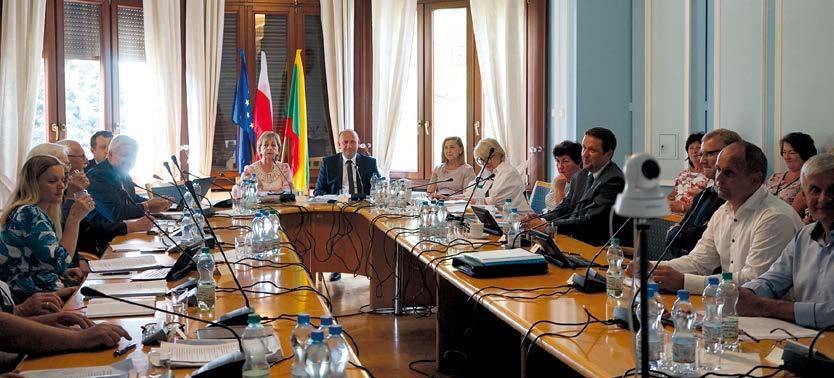 Oświata Publiczna Oświata Niepubliczna Organizacje Pozarządowe Sport Fundusz Sołecki Ważne telefony Ryszard Pacholik Piotr Kopeć Maria Prodeus Maria Wilk Anna Muraczewska RADA GMINY Elżbieta Regulska