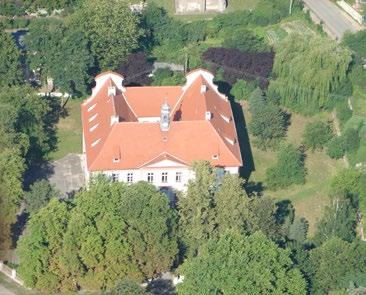 Zachodnia i północna część gminy, leżąca w