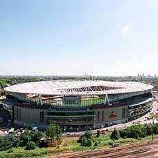 Strategiczne realizacje 2008-2012 2012 Euro 2012 - realizacja inwestycji stadionów Przykład na podstawie: EMIRATES STADIUM