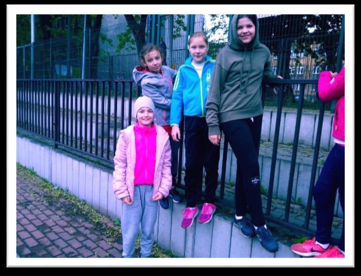 konkurencja bieg na 100 m /chłopcy/, rocznik 2004-2005 V miejsce FILIP MICHALSKI uczeń klasy VIII IX miejsce MICHAŁ GRZĄDZIEL uczeń klasy VIII konkurencja skok w dal /chłopcy/, rocznik 2004-2005 IV