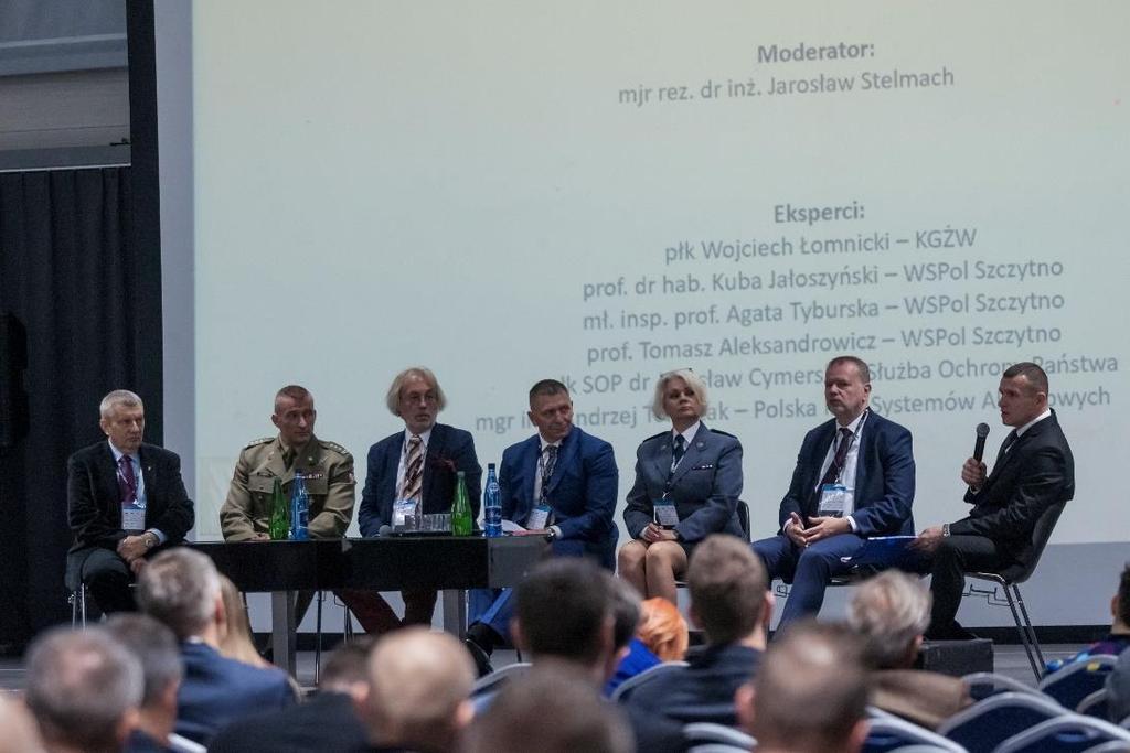Formuła konferencji opierała się na połączeniu tematycznych wystąpień kolejnych prelegentów z merytorycznymi panelami dyskusyjnymi, do udziału w których zaproszono uznanych naukowców i praktyków z