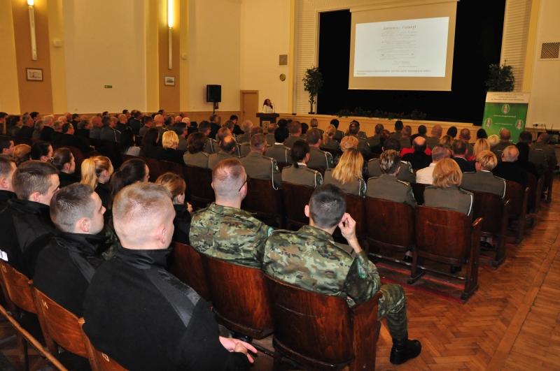 Delegacje Centralnego Ośrodka Szkolenia Straży Granicznej, służb mundurowych,