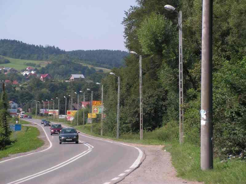 Słupy oświetleniowe,