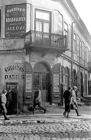 Fotografie przedwojenne/pre-war photographs Lubartowska 1, róg