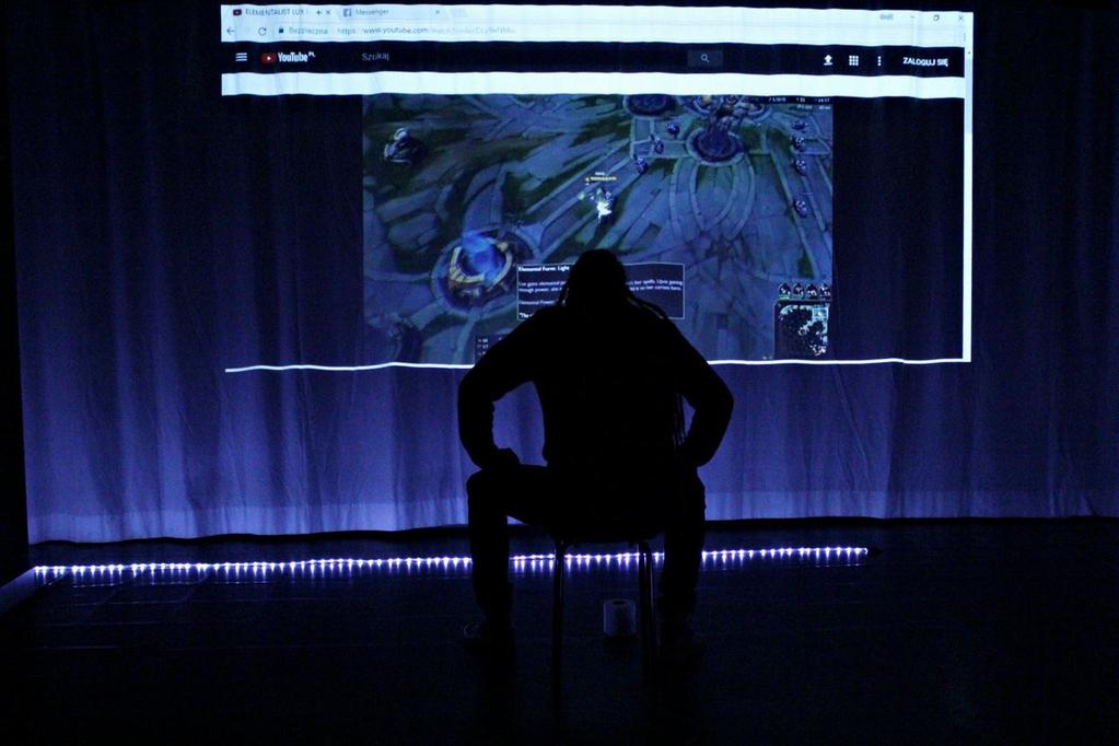 LEKCJA O CYBERPRZEMOCY PROFILOVE Internet i urządzenia mobilne zmieniły trwale nasz świat. Jak mawiają młodzi: Jeśli nie masz insta fejsa albo snapa, to nie istniejesz.