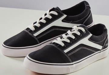 W podróży Buty sportowe