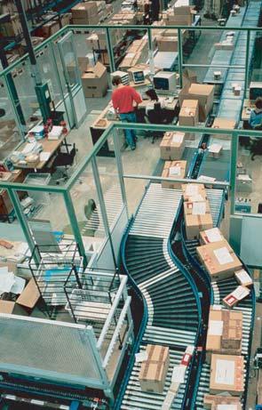 Häfele has its own gigantic main warehouse in Nagold, in which the comprehensive range of hardware is managed and made available.