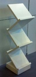 PERCHERO BURRO 1200/1900 X 400 X 900/1690 PORTA FOLLETOS ZIP 250 X 330